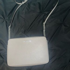 Michael Kors Jet Set Crossbody Purse Bag Grey Leather